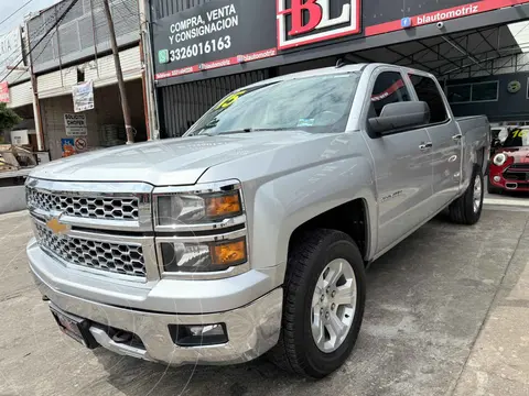 Chevrolet Cheyenne 2500 4x4 Doble Cab LTZ usado (2015) color Plata precio $399,900