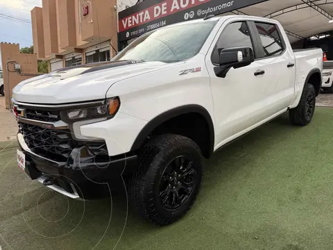 Chevrolet Cheyenne ZR2 usado (2023) color Blanco precio $949,999