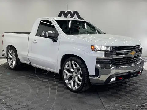 Chevrolet Cheyenne LT 4X2 usado (2021) color Blanco precio $749,999