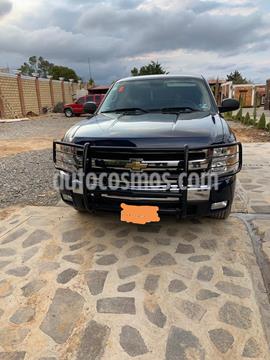 foto Chevrolet Cheyenne 2500 4x4 Crew Cab B usado (2011) color Azul Imperial precio $210,000