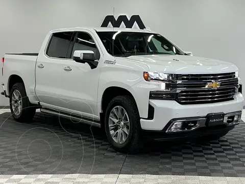 Chevrolet Cheyenne High Country CD usado (2022) color Blanco precio $876,999