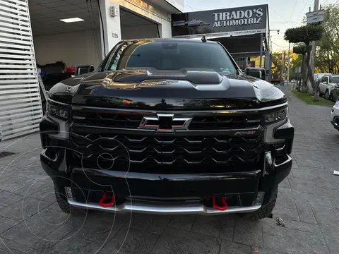 Chevrolet Cheyenne ZR2 usado (2023) color Negro precio $1,234,900