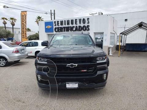 Chevrolet Cheyenne 2500 4x4 Doble Cabina Midnight Edition usado (2017) color Negro precio $685,000