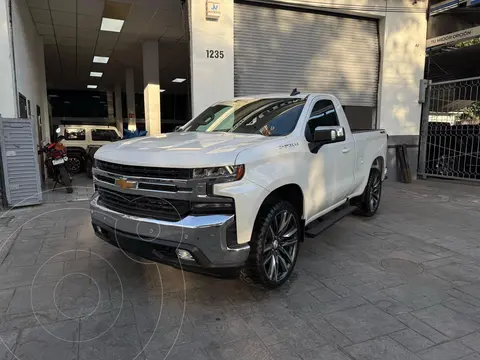 Chevrolet Cheyenne Cabina Regular (LT) 4X4 usado (2020) color Blanco precio $734,900