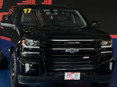 Chevrolet Cheyenne 2500 4x4 Doble Cab LT Z71 usado (2017) color Negro precio $638,900