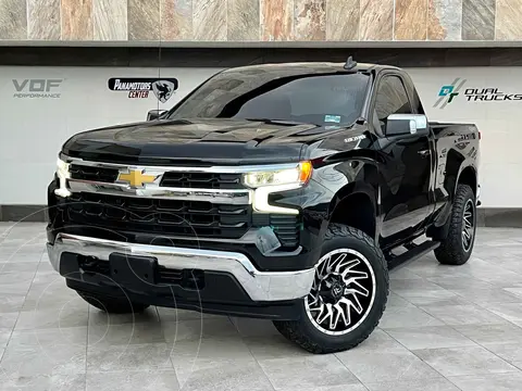 foto Chevrolet Cheyenne Cabina Regular (LT) 4X4 usado (2022) color Negro precio $1,095,000