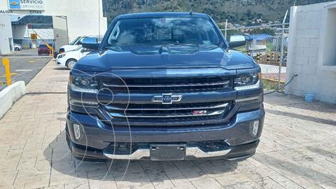 Chevrolet Cheyenne 2500 4x4 Doble Cab Centennial Edtion usado (2018) color Azul precio $810,000