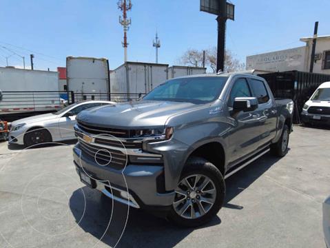 foto Chevrolet Cheyenne 2500 4x4 Doble Cab High Country usado (2019) color Gris precio $2,290,800