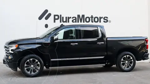Chevrolet Cheyenne Crew Cab 4X4 High Country 6.2L usado (2026) color Negro precio $1,349,000