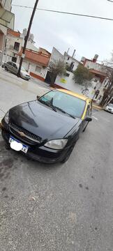 foto Chevrolet Classic 4P LS usado (2016) color Negro precio $1.450.000