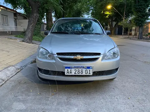 Chevrolet Classic 4P LS Pack usado (2016) color Gris precio $9.800.000