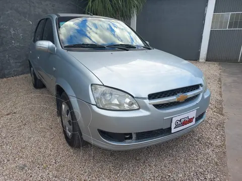 Chevrolet Classic 4P LS usado (2010) color Gris precio $7.800.000