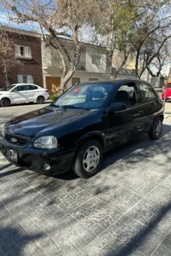 Chevrolet Classic 3P LS usado (2011) color Negro precio $7.500.000