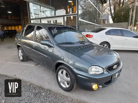 Chevrolet Classic 4P LT usado (2009) color Verde precio $8.800.000