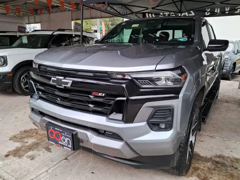 Chevrolet Colorado LT 4x4 usado (2023) color Gris financiado en mensualidades(enganche $206,828 mensualidades desde $15,816)
