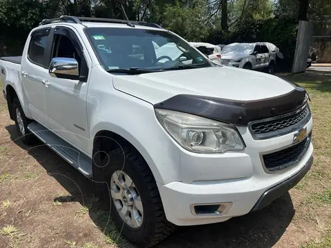 Chevrolet Colorado 2.9L 4x2 Cabina Doble Paq A usado (2015) color Blanco precio $390,000