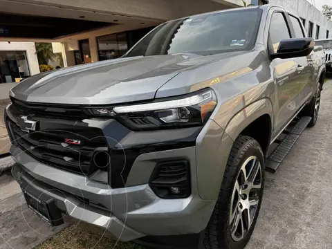 Chevrolet Colorado Z71 usado (2023) color Gris precio $758,000