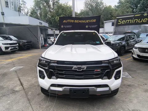 Chevrolet Colorado Z71 4x4 usado (2023) color Blanco precio $680,000