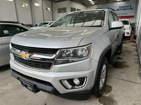 Chevrolet Colorado LT 4x4 usado (2018) color Blanco financiado en mensualidades(enganche $100,000 mensualidades desde $14,394)