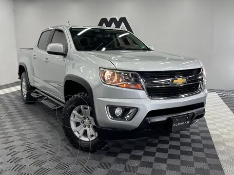 Chevrolet Colorado LT 4x4 usado (2018) color plateado precio $519,900