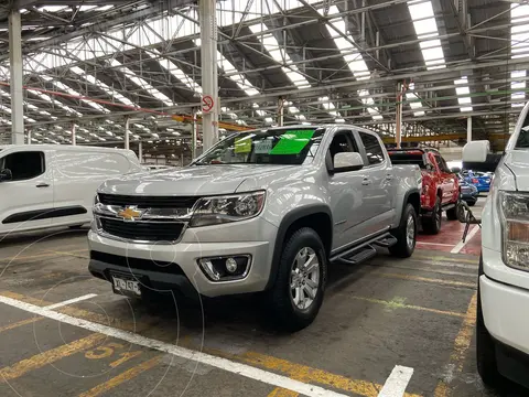 Chevrolet Colorado LT 4x4 usado (2017) color Gris Metalico financiado en mensualidades(enganche $117,500 mensualidades desde $12,600)