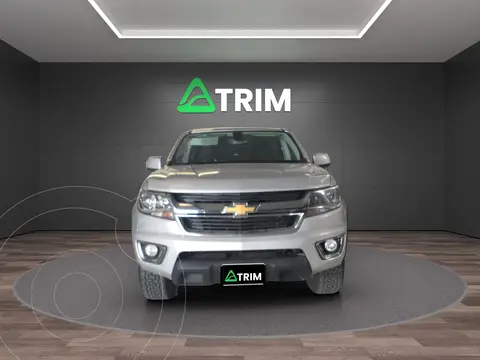 Chevrolet Colorado LT 4x4 usado (2019) color plateado precio $355,000