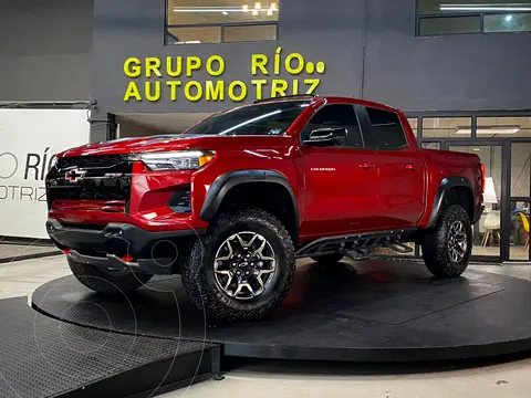 Chevrolet Colorado ZR2 usado (2024) color Rojo precio $1,165,000