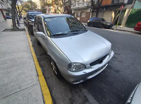 Chevrolet Corsa Classic 4P 1.6 Super usado (2008) color Plata precio u$s5.500