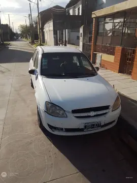 Chevrolet Corsa Classic 4P 1.4 Base usado (2011) color Blanco precio $2.000.000