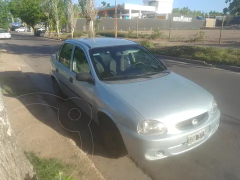 Chevrolet Corsa Classic 4P 1.6 Super usado (2006) color Gris precio $7.200.000