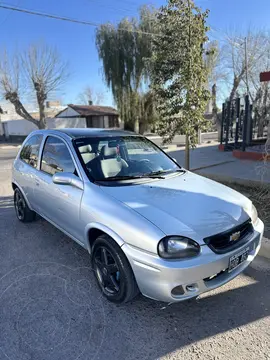 Chevrolet Corsa Classic 3P 1.6 GLS usado (2008) color Gris precio $7.500.000