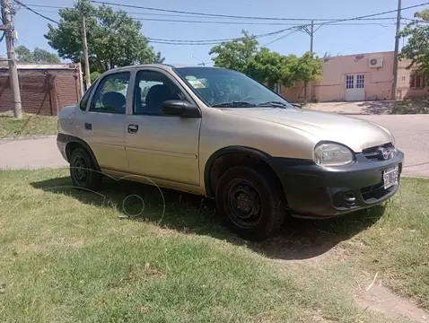 Chevrolet Corsa Classic 4P 1.6 usado (2008) color Bronce precio $5.500.000