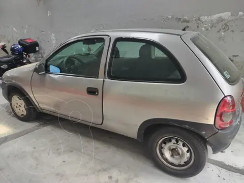 Chevrolet Corsa Sedan 1.4 L AC usado (2002) color Plata precio u$s3.900