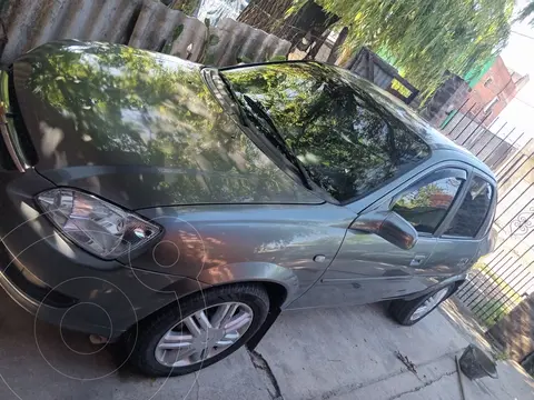 Chevrolet Corsa 4P CD usado (2012) color Gris Larus precio $8.000.000