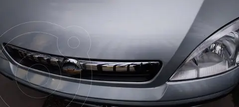 Chevrolet Corsa 4P CD usado (2009) color Gris Claro precio $7.400.000