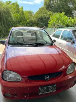 Chevrolet Corsa 3P Wind 1.6 usado (2000) color Rojo precio $6.300.000