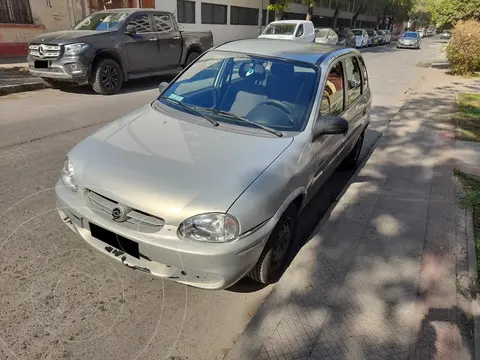 Chevrolet Corsa  1.6 usado (2005) color Beige precio $2.000.000