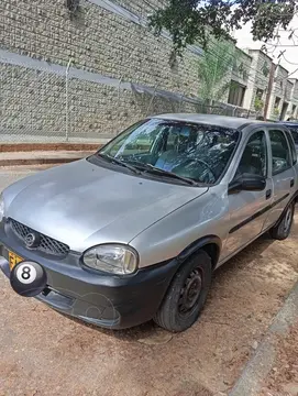 Chevrolet Corsa Win usado (2005) color Gris precio $14.000.000