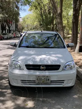 Chevrolet Corsa 5P 1.8L Comfort C usado (2004) color Blanco precio $68,000