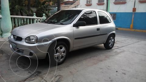 foto Chevrolet Corsa 2P A-AL4 1.6i 8V usado (2005) color Plata precio Bs.3.000