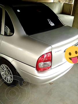 foto Chevrolet Corsa 4 Puertas Sinc. A-A usado (2004) color Gris precio u$s2.200