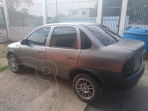 foto Chevrolet Corsa 4 Puertas Sinc. A-A usado (1998) color Gris precio Bs.1.600