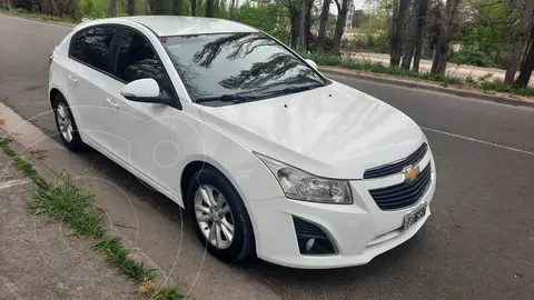 Chevrolet Cruze 5 LT 2014/15 usado (2015) color Blanco precio $15.500.000