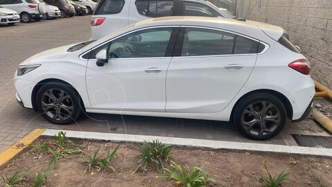 Chevrolet Cruze 5 LTZ + Aut usado (2018) color Blanco precio $3.850.000