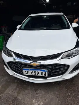 Chevrolet Cruze 5 LT usado (2022) color Blanco Glaciar precio $25.600.000