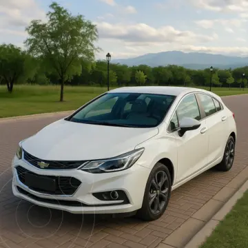 Chevrolet Cruze 5 LTZ + Aut usado (2017) color Blanco Perla precio u$s16.000