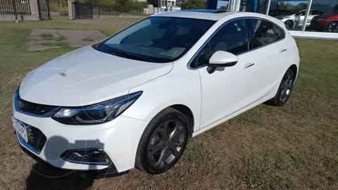 Chevrolet Cruze 5 LTZ Aut usado (2018) color Blanco precio $5.700.000