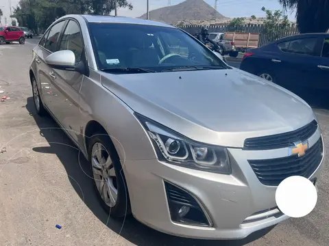 Chevrolet Cruze Sedan 1.8 LS Full Aut usado (2013) color Plata precio u$s8,000