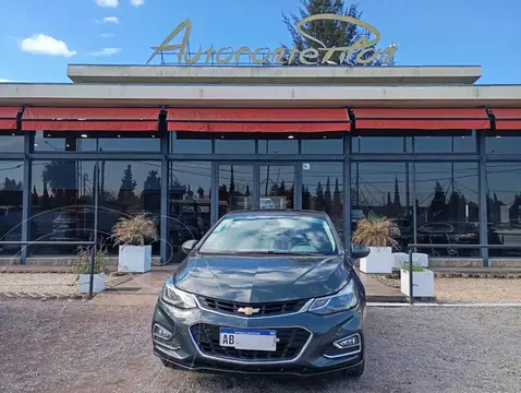 Chevrolet Cruze LTZ Aut usado (2017) color Gris precio $17.000.000