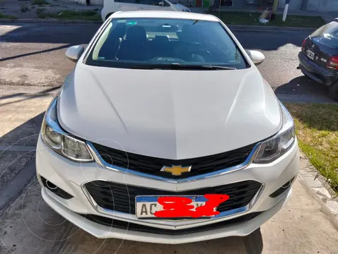 Chevrolet Cruze LT usado (2018) color Blanco precio u$s15.000